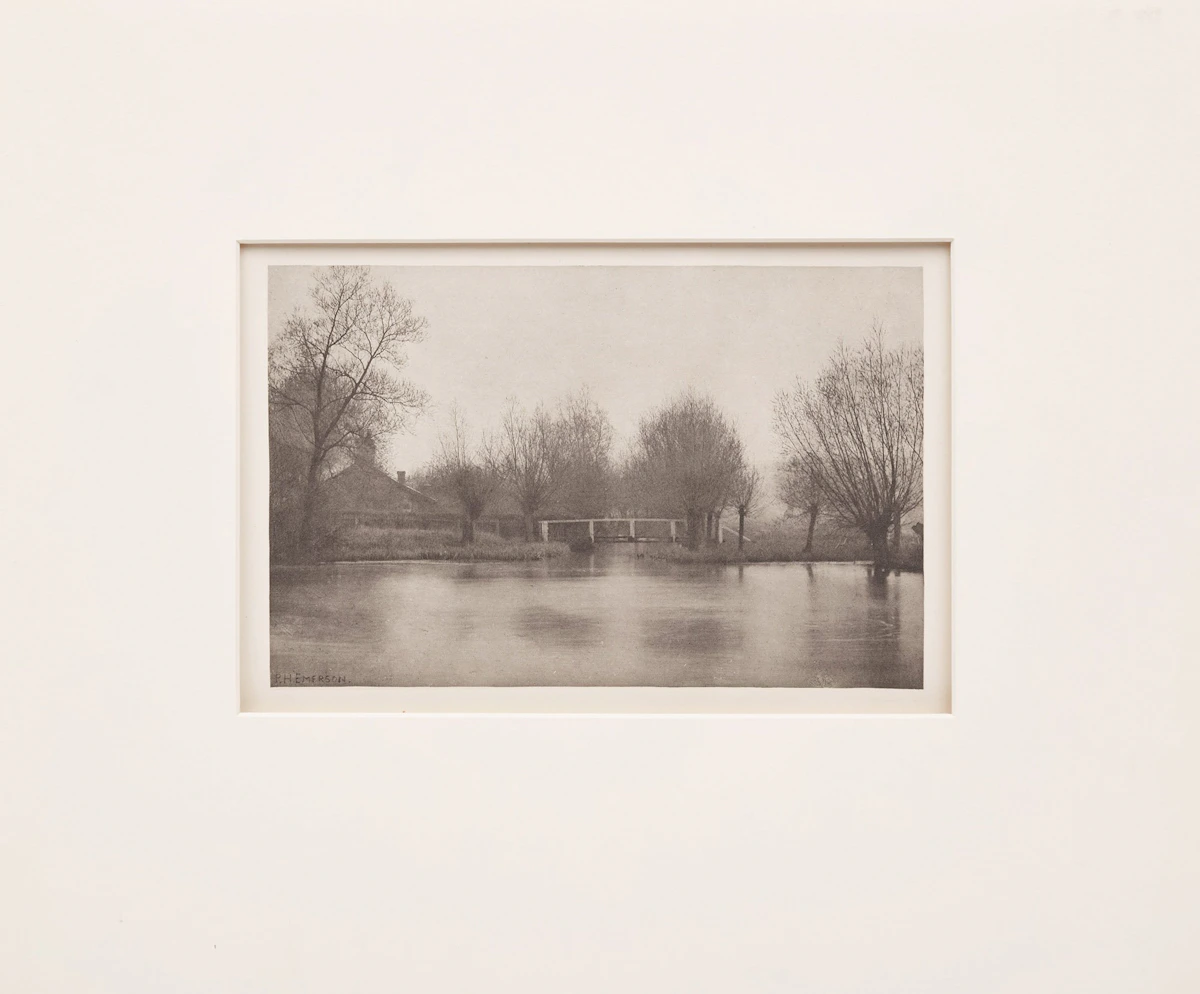 Peter Henry Emerson, A Rainy Day at Flanders Weir (Bridge) and King's Weir, River Lea, Plate XXII, two photogravures, circa 1880 - view 2